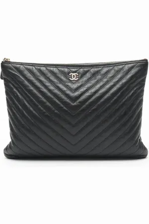 CHANEL Chevron Clutch Bag