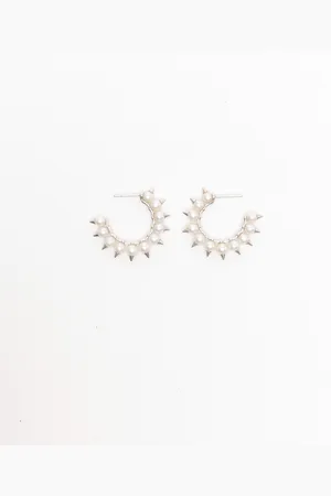 Tasaki Danger tribe and Akoya-pearl 18 kt Gold