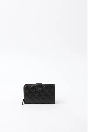 CHANEL Matelasse Compact Zip Around Wallet