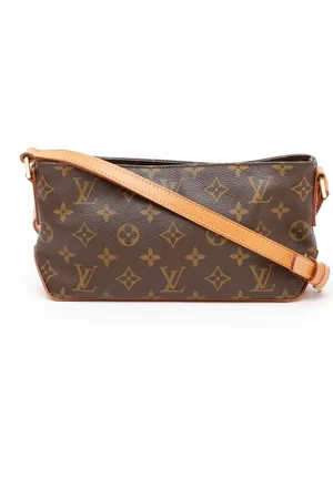 LOUIS VUITTON Monogram Trotteur Crossbody Bag