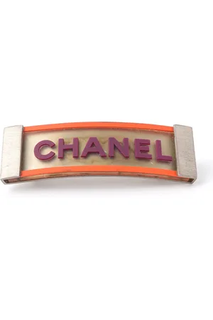 CHANEL Logo Clip