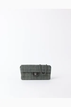 CHANEL Denim Chocolate Bar Shoulder Bag