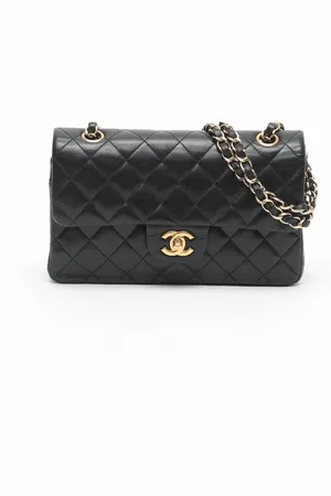 CHANEL Classic Medium Double Flap Bag