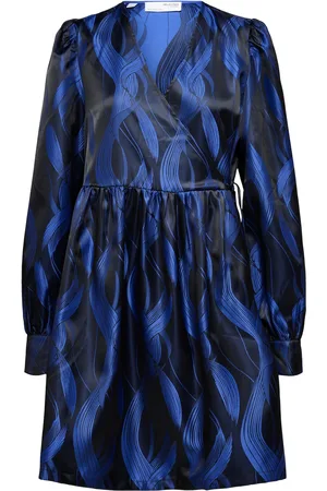 SELECTED Mekko 