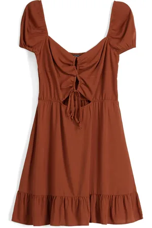 Bershka Kesämekko