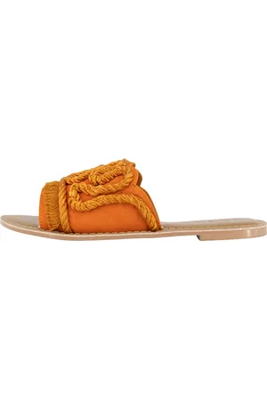 IZIA Pistokkaat