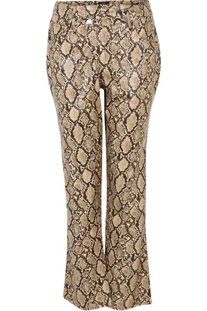 River Island Housut