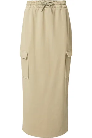 River Island Hame