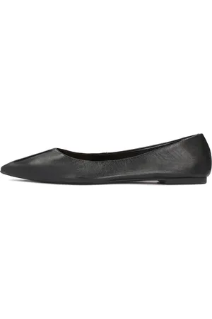 Kazar Ballerina