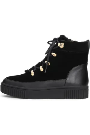 Kazar Bootsit