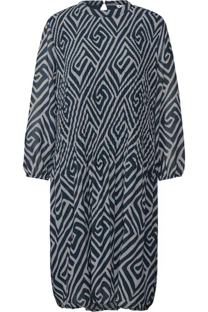 Street one Mekko