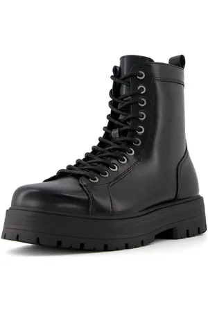 Bershka Nauhabootsit