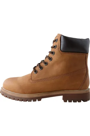 Next Nauhabootsit