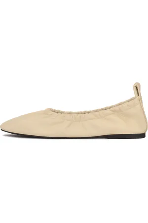 Kazar Ballerina