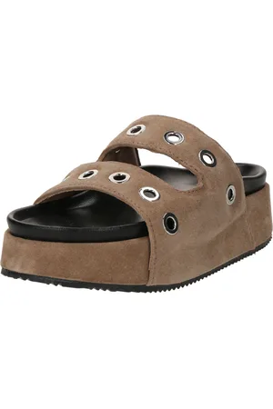 INUIKII Pistokkaat