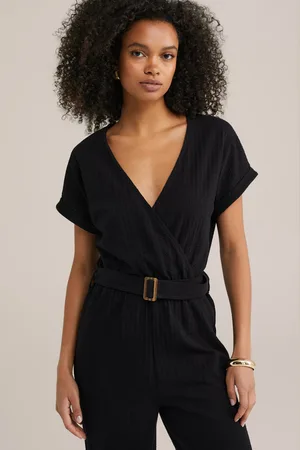WE Fashion Haalari