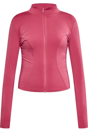 IZIA Collegetakki