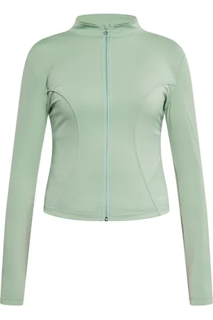 IZIA Collegetakki