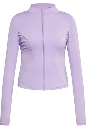 IZIA Collegetakki