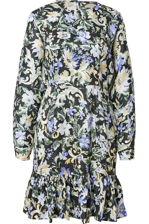 Gina Tricot Mekko 