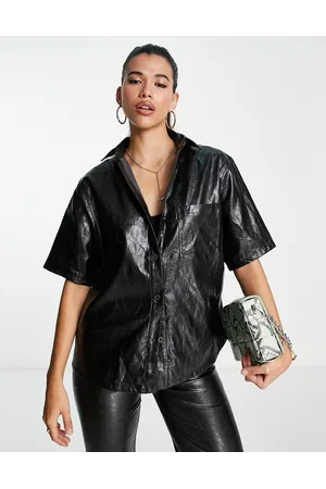 ASOS Naiset Setit - Crackle faux leather shirt in co-ord