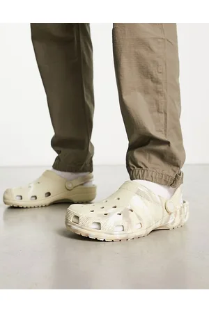 Crocs Miehet Puukengät - Classic clogs in bone marbled print