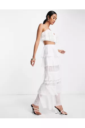 ASOS Naiset Maksihameet - Soft ruffle layered maxi skirt with lace inserts co-ord in ivory