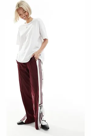 Noisy May Drop shoulder oversized t-shirt in white