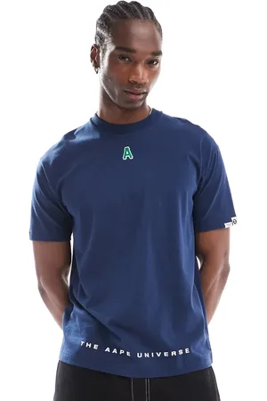 A Bathing Ape T-shirt med præget logo