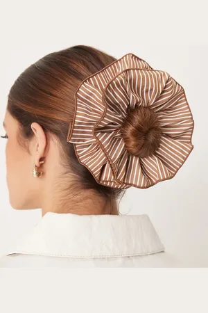 DesignB London Og hvid scrunchie med striber