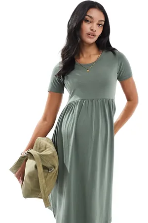 Mama;licious Mamalicious Maternity - Kakigrøn T-shirt-minikjole med smock-snit