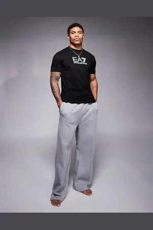 EA7 Armani - - Sort T-shirt med logo midtpå