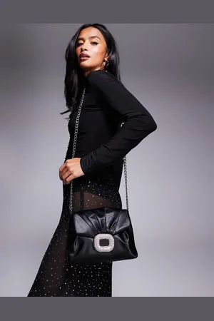Public Desire Edith - crossbody-taske i satin med kædestrop og smykkesten