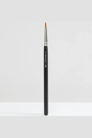 Mac 209 eyelinerpensel fra -Ingen farve