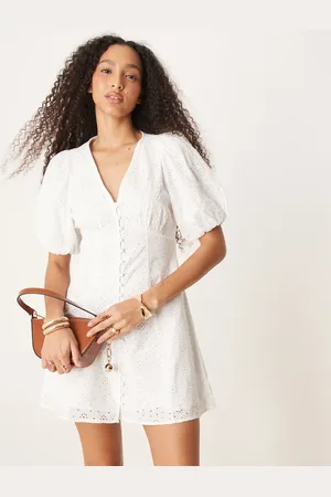 Gina Tricot Minikjole med lange ærmer og V-hals i broderie anglaise