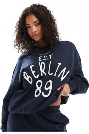 ASOS Sweatshirt med grafisk Berlin-applikation - Del af sæt