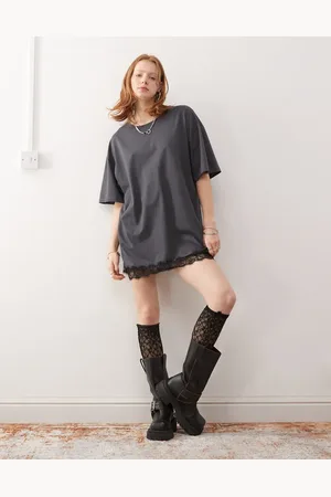 Noisy May Oversized T-shirt-kjole med blondekant