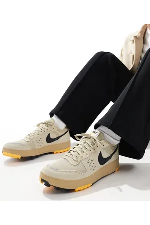 Nike C1ty - Lys kakigrønne sneakers-Sort