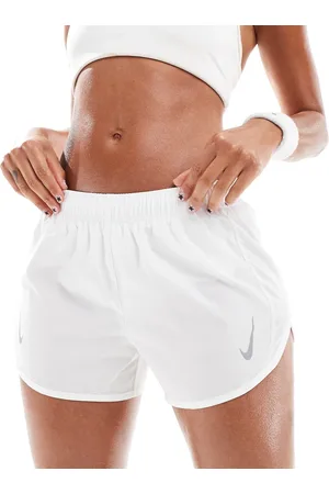 Nike Dri-FIT Tempo - Hvide shorts