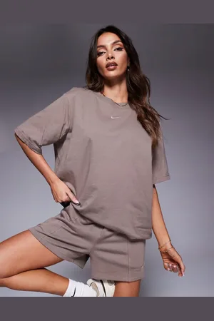 Nike Essential - og oversized T-shirt
