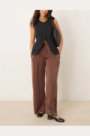 ASOS Mokkabrune pull-on bukser i satin med smocksyninger i taljen