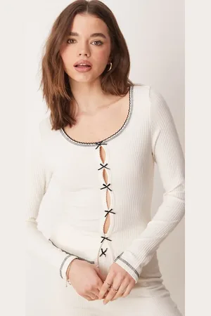 ASOS Mix og match - ribstrikket pyjamascardigan med sløjfe-Hvid