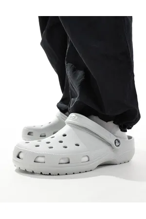 Crocs Unisex - Klassiske lysegrå clogs