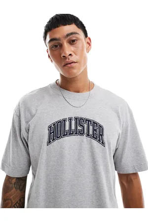 Hollister Gråmeleret kraftig t-shirt med firkantet pasform og college-techlogo