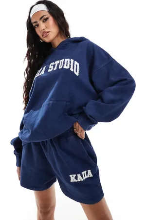 Kaiia Blå sweat-shorts med applikationer i denim - Del af sæt