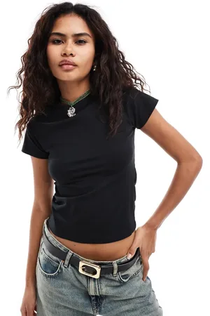 Noisy May T-shirt i regular fit med afkortede ærmer