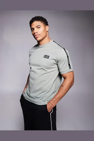 EA7 Armani - Salviegrøn T-shirt med logobåndsdetalje