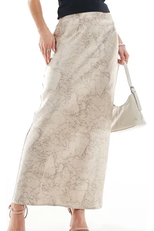 4th & Reckless Beige maxinederdel med marmorprint i satin-Multifarvet