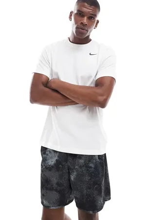 Nike Dri-FIT - Sorte 7-tommer-shorts med camouflage-print