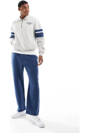 Hollister Grå sweatshirt med foldet krave, kvart lynlås og motiv i firkantet pasform